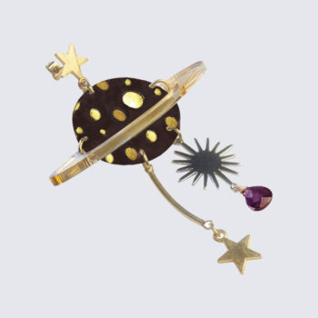 Space bling granat earrings side