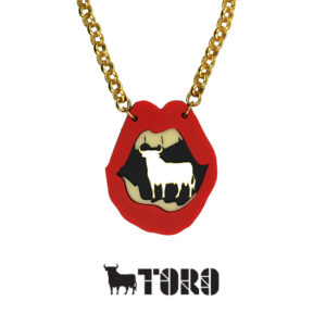 Toro Osborne: Mouth collar